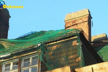  Najmocniejsze zabezpieczenie budowlane na stare spadające dachówki 